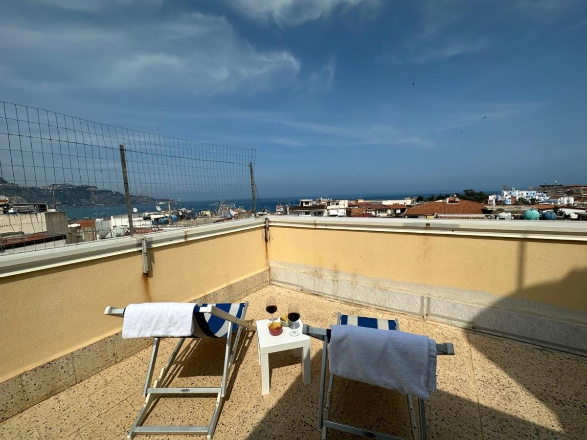 Attico Di Giggia Apartment Giardini Naxos Exterior foto