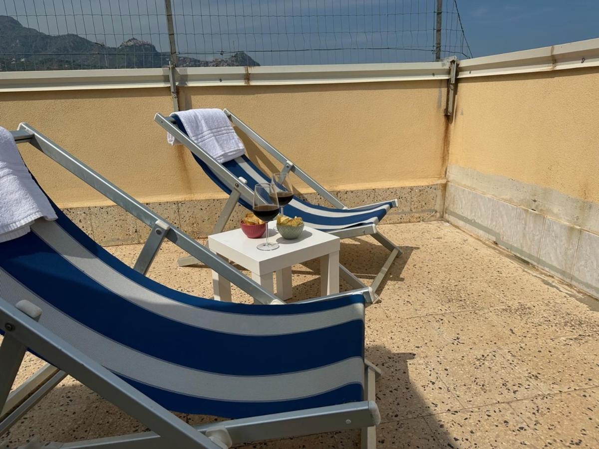 Attico Di Giggia Apartment Giardini Naxos Exterior foto
